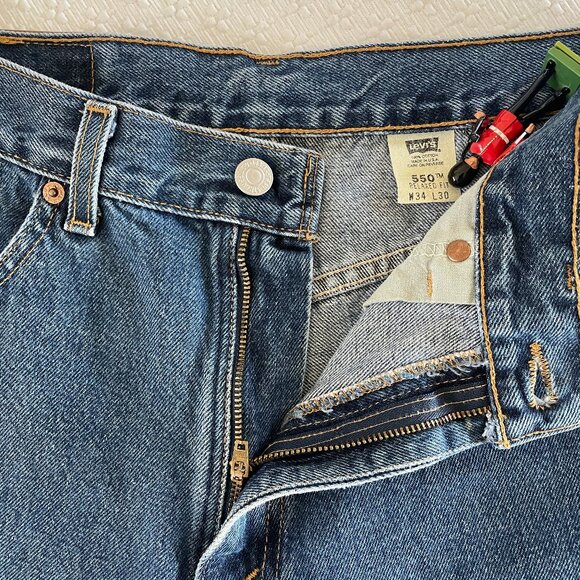 34x30 AMAZING Vintage 2001 Levi's 550 Jeans Made in USA! 100% cotton - Picture 7 of 12